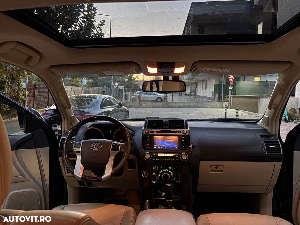 Toyota Land Cruiser - 8
