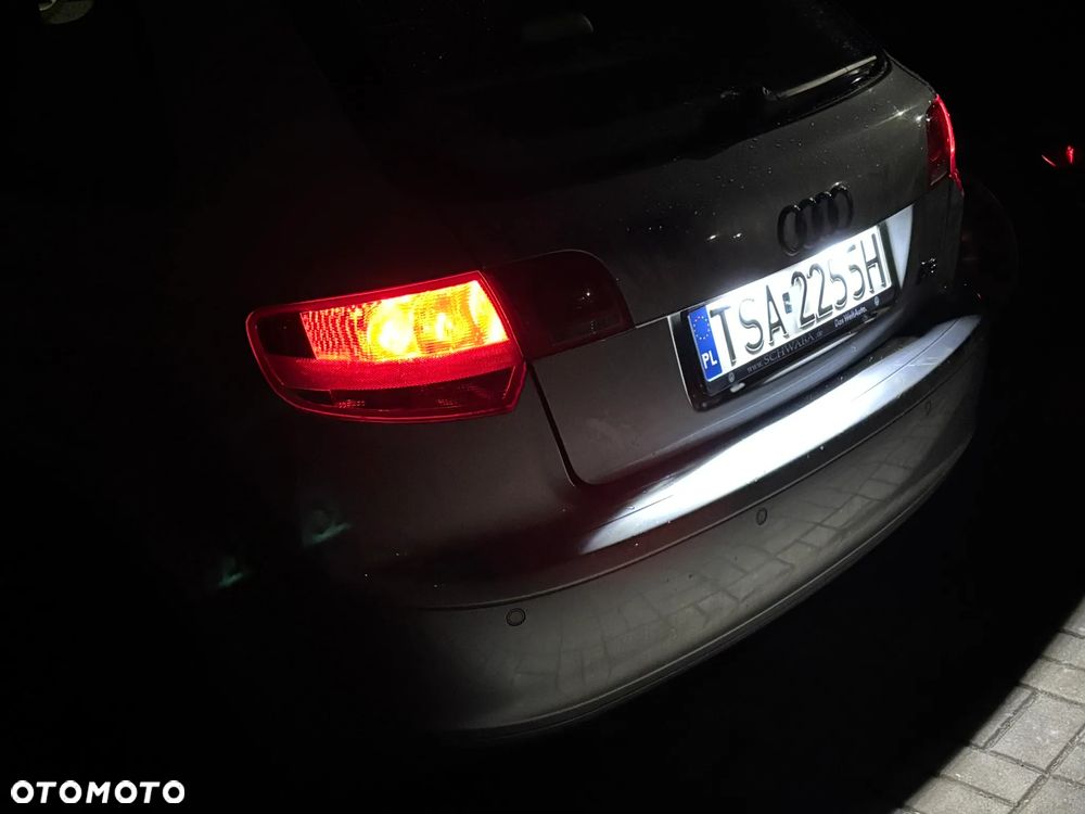 Audi A3 Sportback 2.0 TDI DSG S line Sportpaket plus - 25