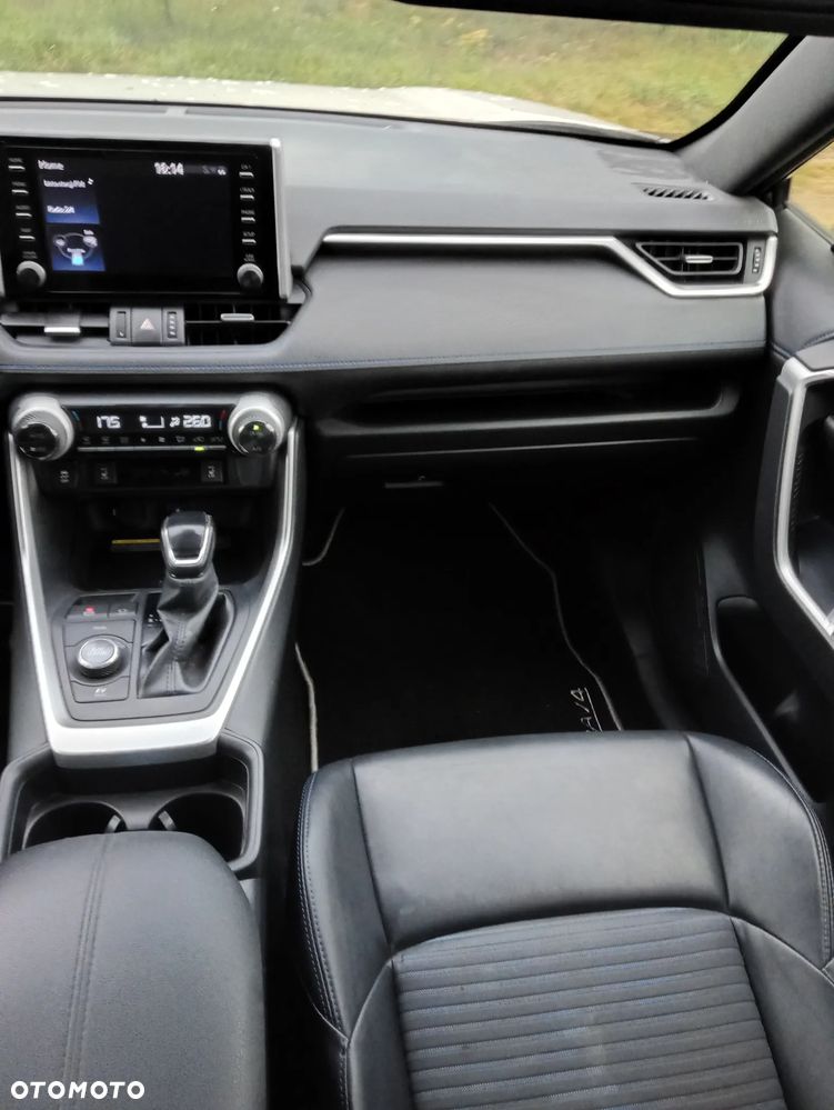 Toyota RAV4 - 4