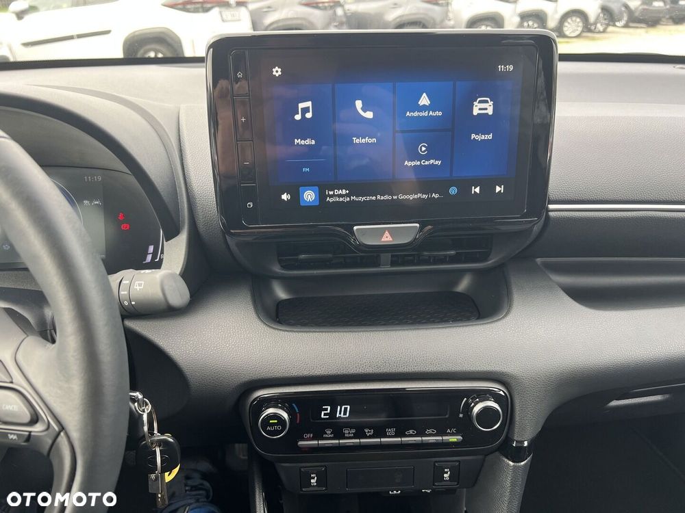 Toyota Yaris Hybrid 1.5 Style - 18