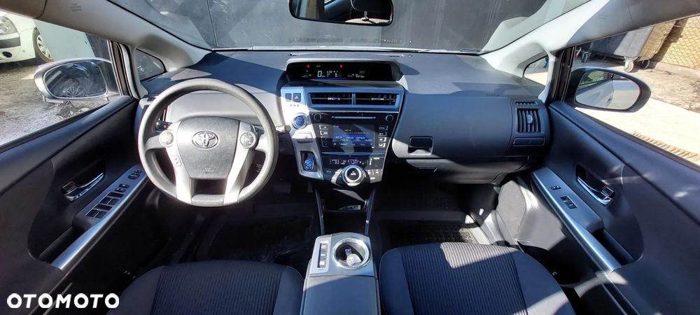 Toyota Prius+ (Hybrid) Comfort - 17