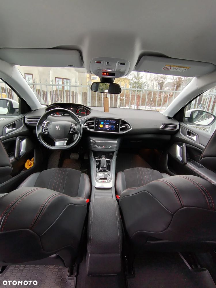 Peugeot 308 BlueHDi 130 EAT8 Stop & Start Allure Business-Paket - 13