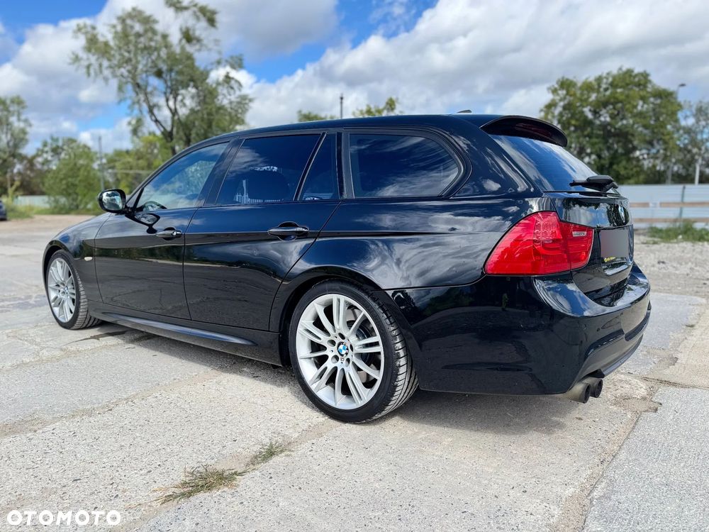 BMW Seria 3 330i xDrive - 4