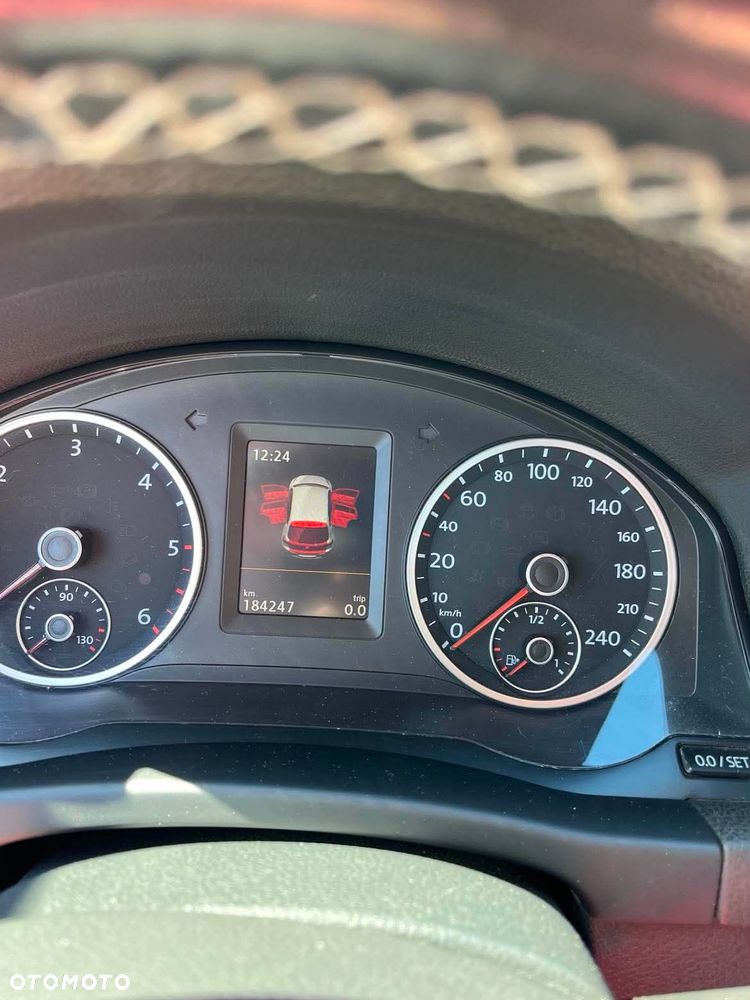 Volkswagen Tiguan - 26