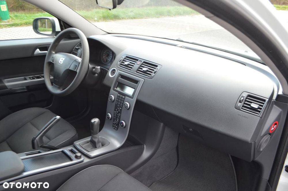 Volvo S40 1.6 Sport - 24