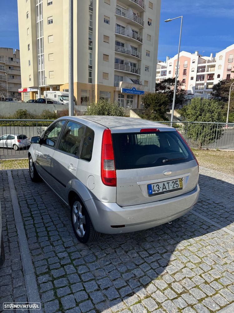 Ford Fiesta 1.25 Ambiente - 3