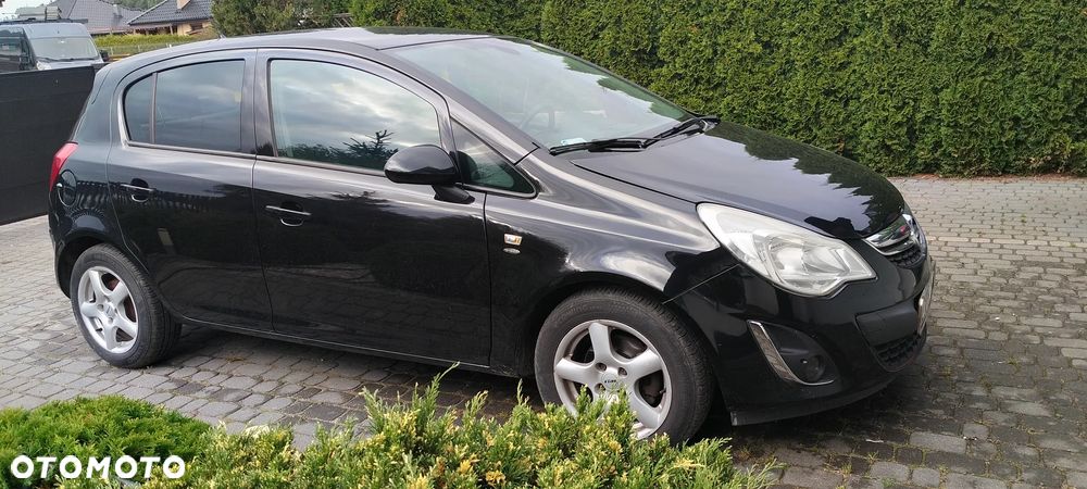 Opel Corsa 1.4 16V Selection - 2