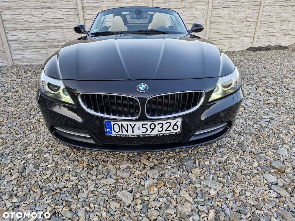 BMW Z4 sDrive23i - 11