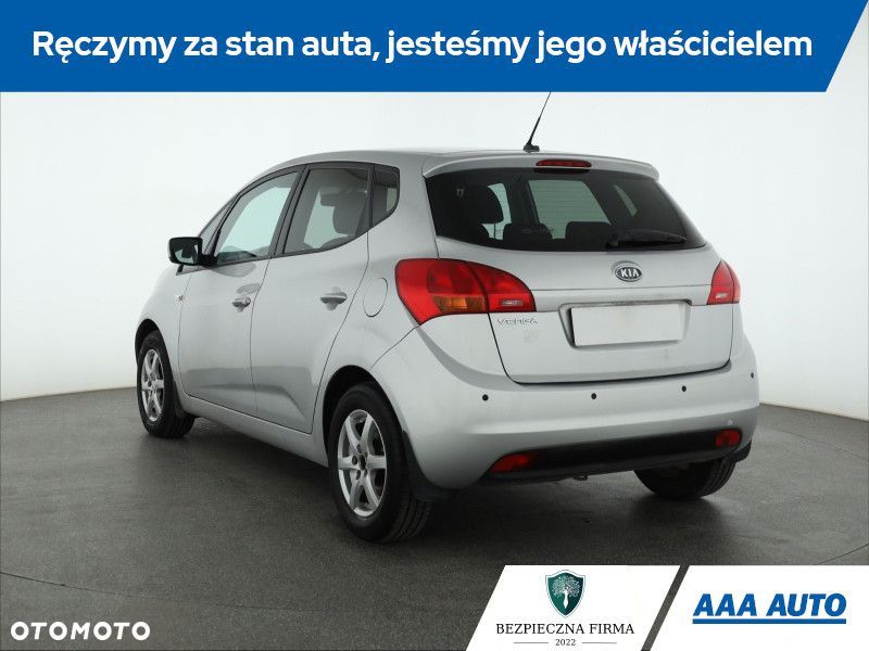 Kia Venga - 6