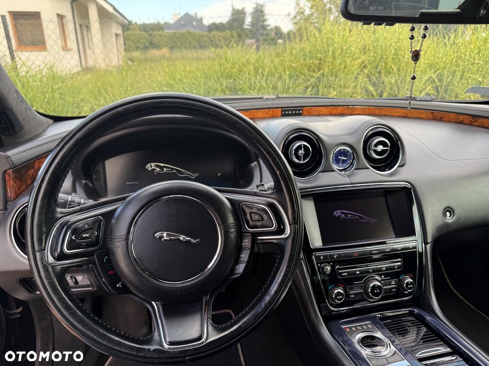 Jaguar XJ 3.0 V6 Kompressor Portfolio - 24