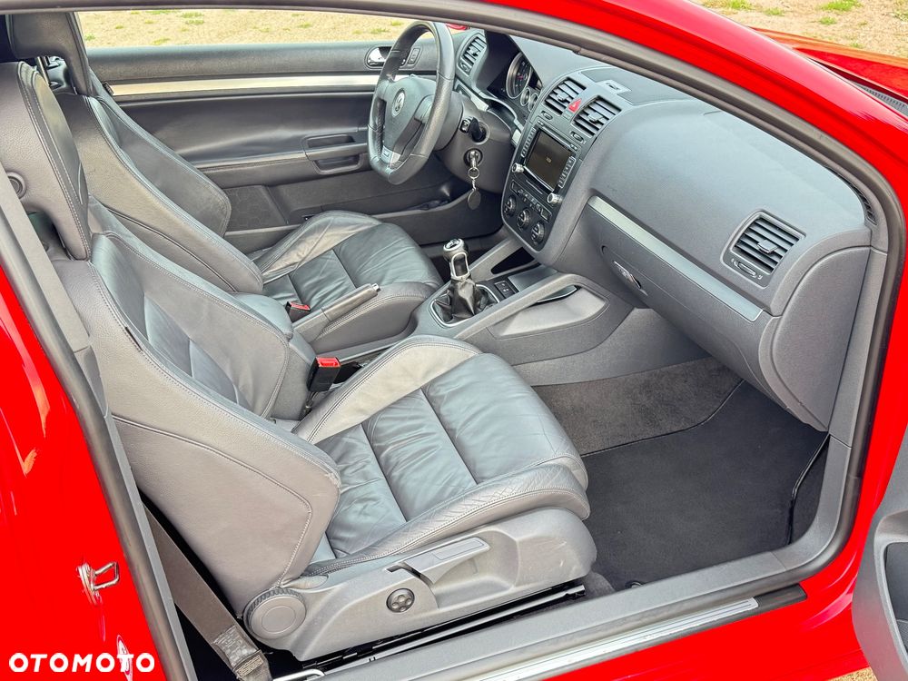 Volkswagen Golf - 27