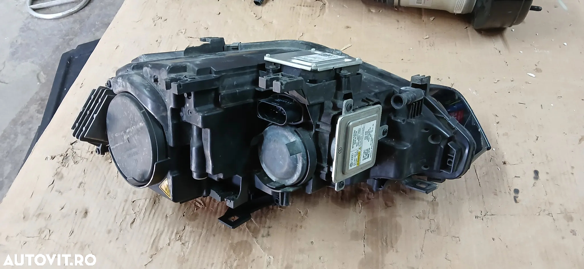 Far dreapta bixenon Audi A5 2013 - 3