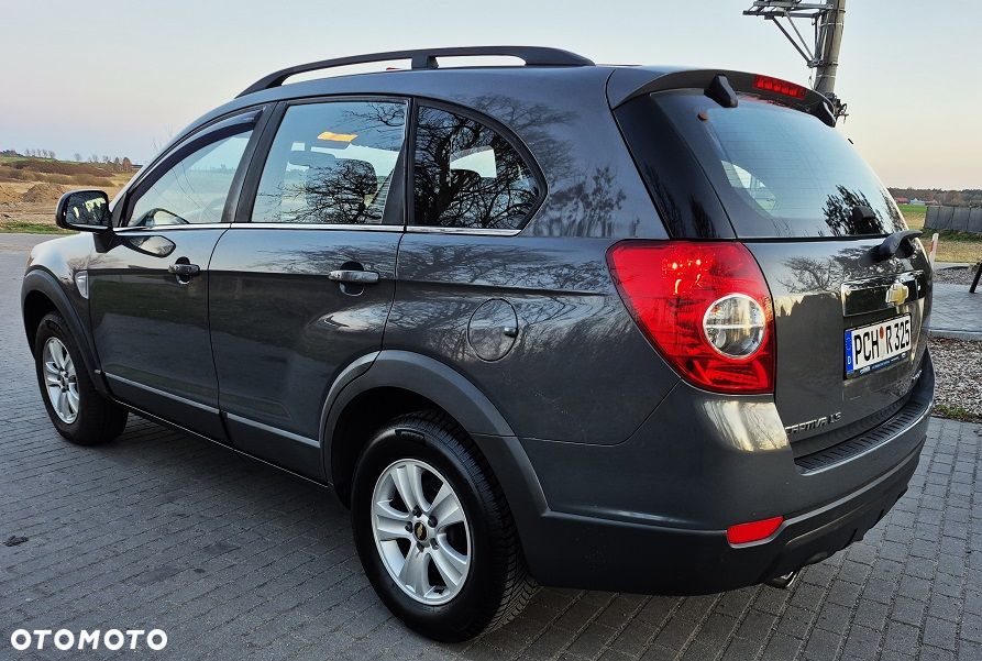 Chevrolet Captiva 2.0 4WD 5 Sitzer LT Exclusive - 9