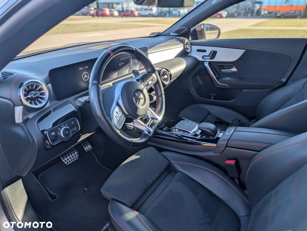 Mercedes-Benz CLA - 14