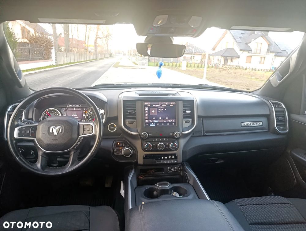 RAM 1500 Crew Cab Shortbed Bighorn - 7