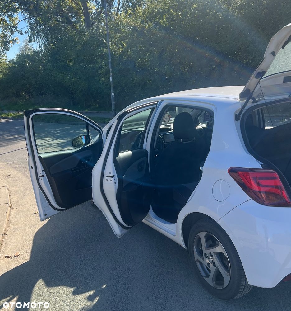 Toyota Yaris - 2