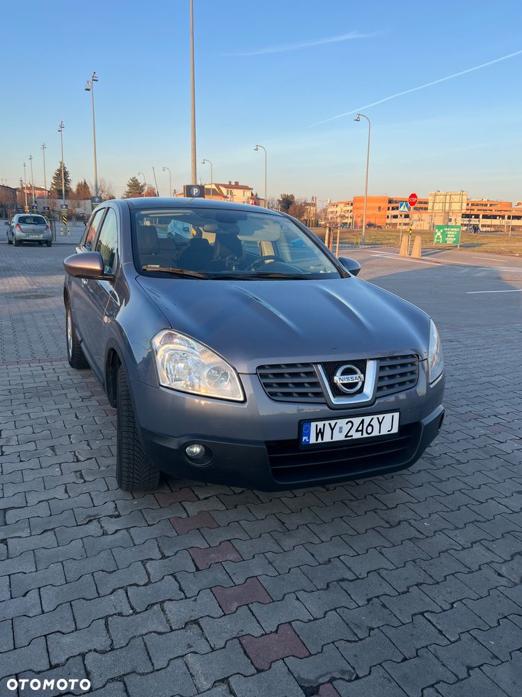 Nissan Qashqai 2.0 4 x 4 tekna - 1