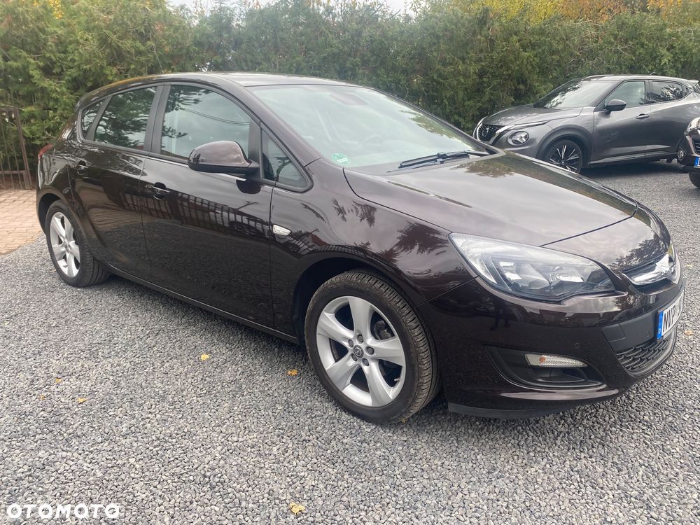Opel Astra 1.4 Turbo Design Edition - 35