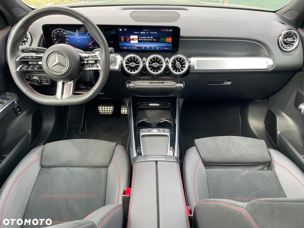 Mercedes-Benz GLB - 9