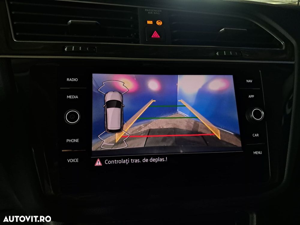 Volkswagen Tiguan - 23