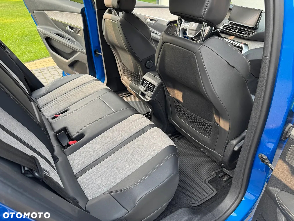 Peugeot 3008 Plug-In Hybrid 225 e-EAT8 GT - 25