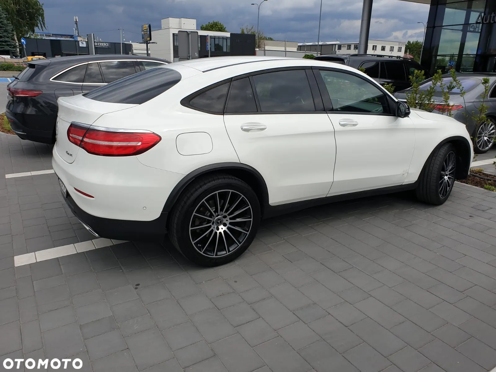 Mercedes-Benz GLC - 15