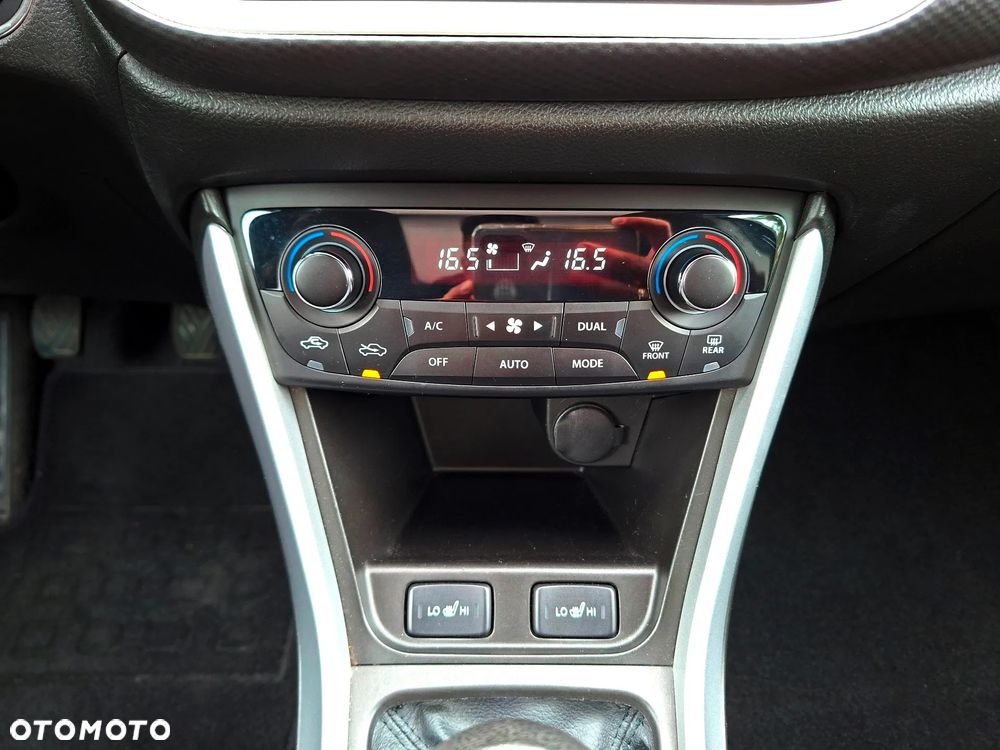 Suzuki SX4 S-Cross 1.6 VVT 4x4 Comfort - 31