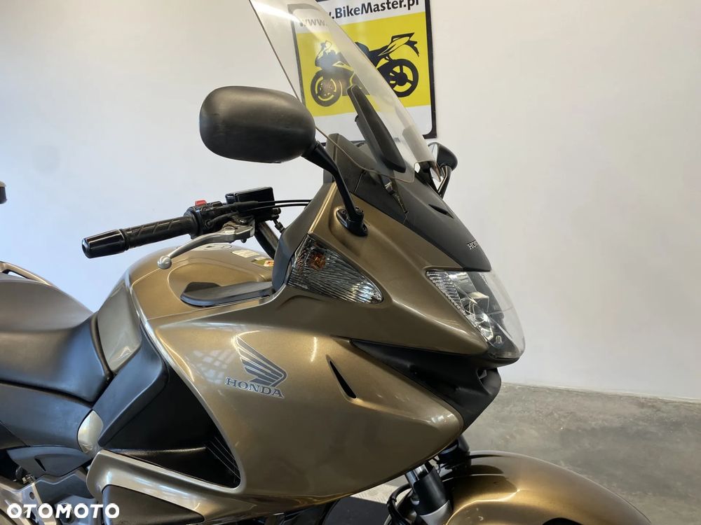 Honda Deauville - 22