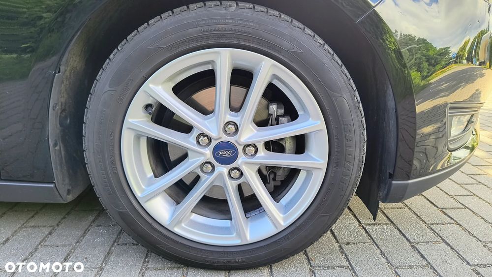 Ford Focus 1.0 EcoBoost Gold X (Trend) - 33