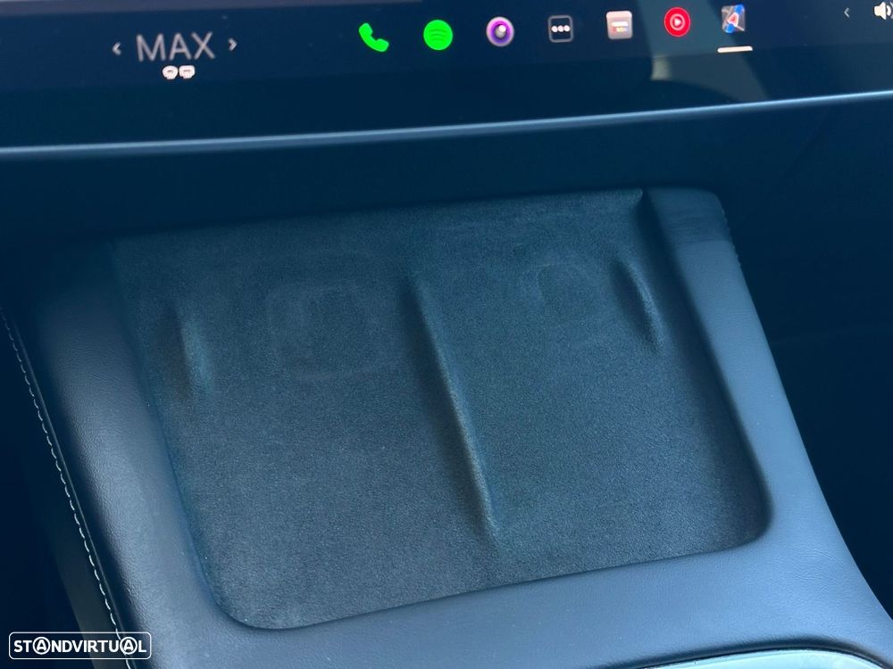 Tesla Model Y Performance Tração Integral - 21