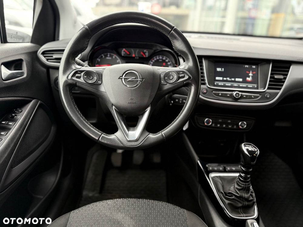 Opel Crossland X - 17