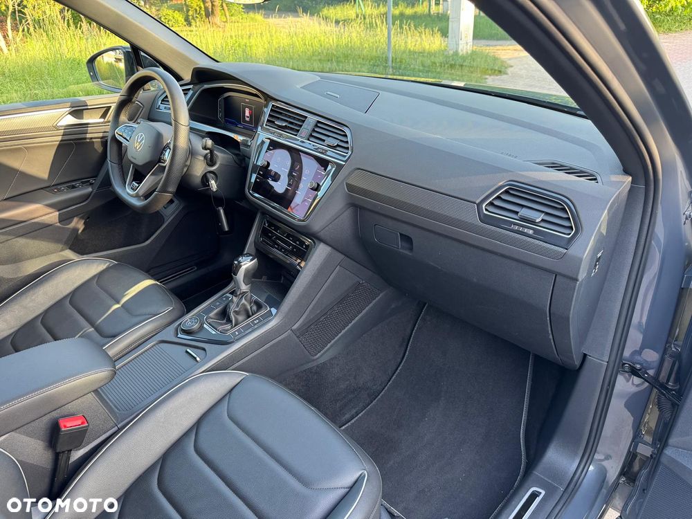 Volkswagen Tiguan 2.0 TDI SCR 4MotION DSG R-Line - 18