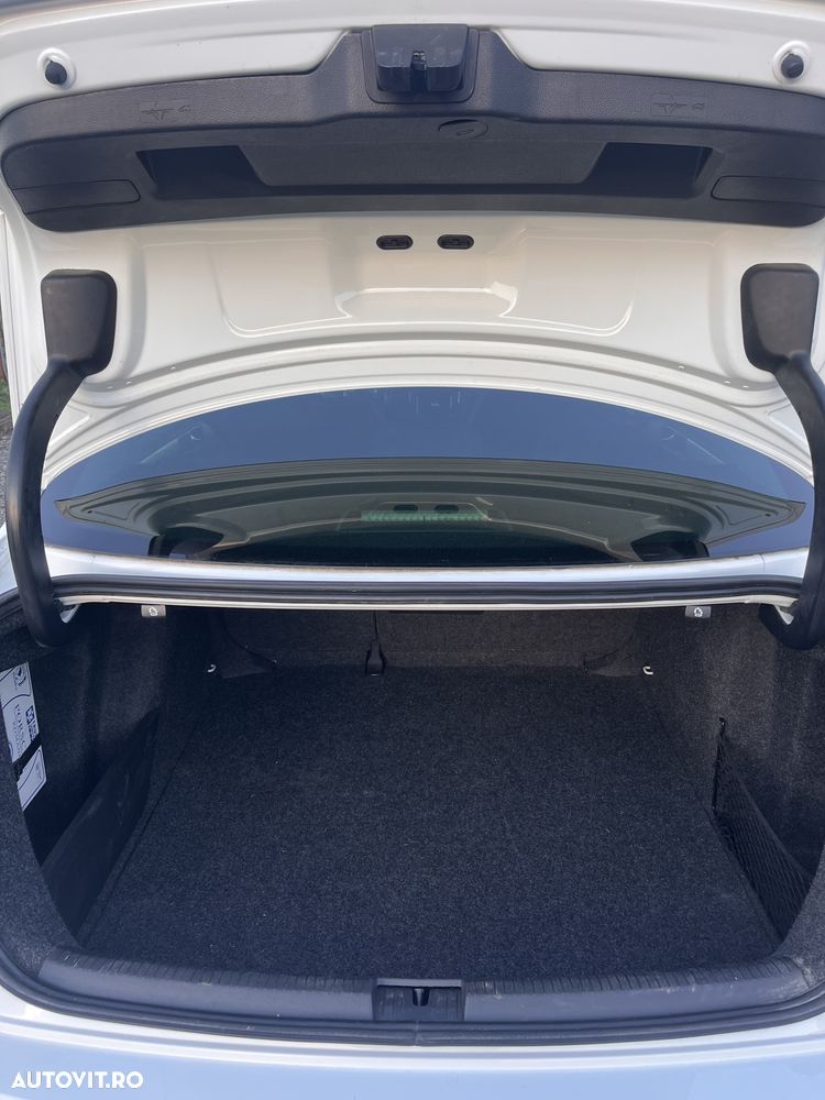 Volkswagen Jetta 1.4 TSI DSG Comfortline - 9