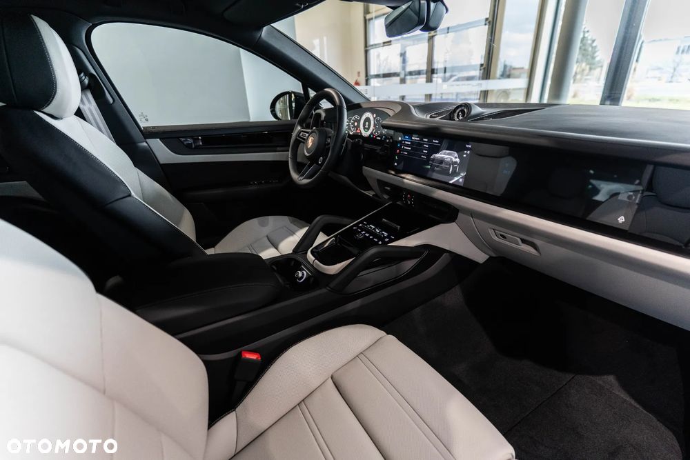 Porsche Cayenne S E-Hybrid PHEV Black Edition - 29