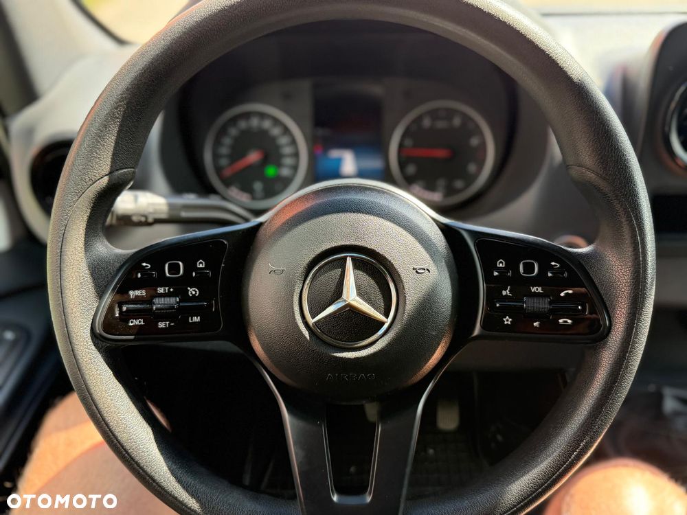 Mercedes-Benz Sprinter 319, 3.0 190KM, L4H2, Niski przebieg, Bardzo zadbany - 26