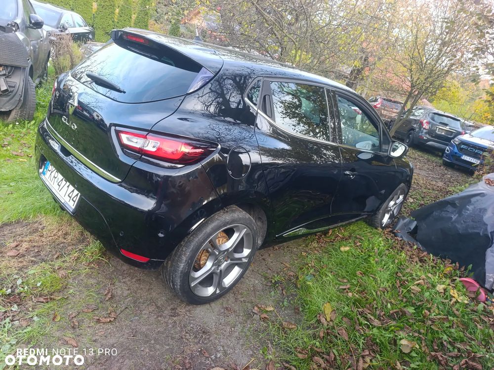 Renault Clio - 5
