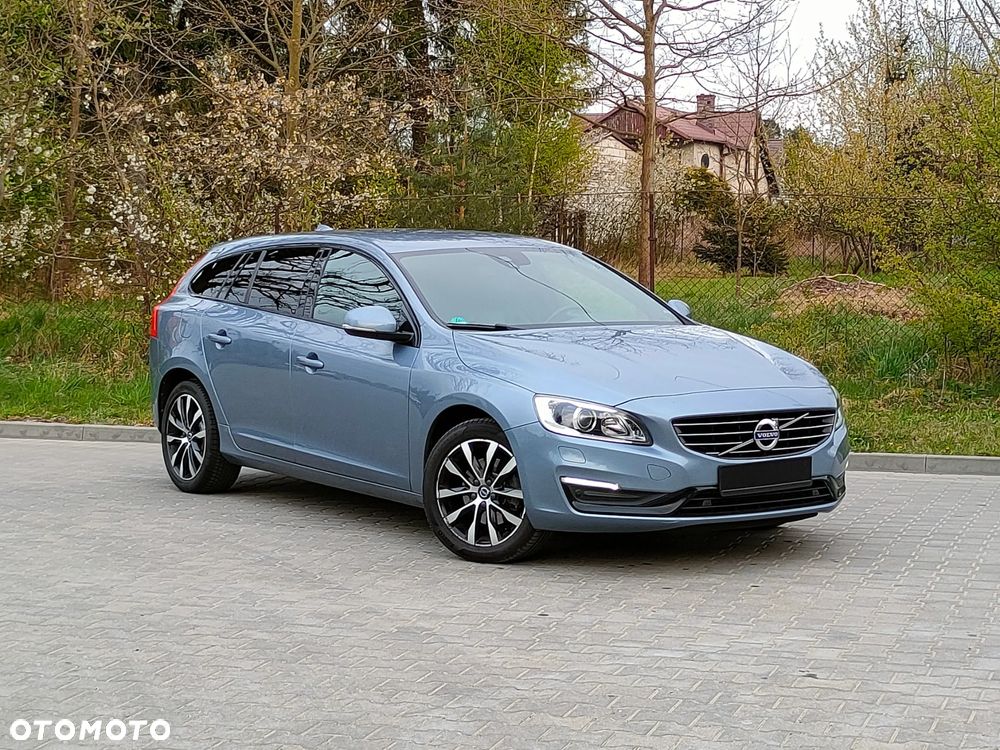 Volvo V60 D4 Geartronic Summum - 14