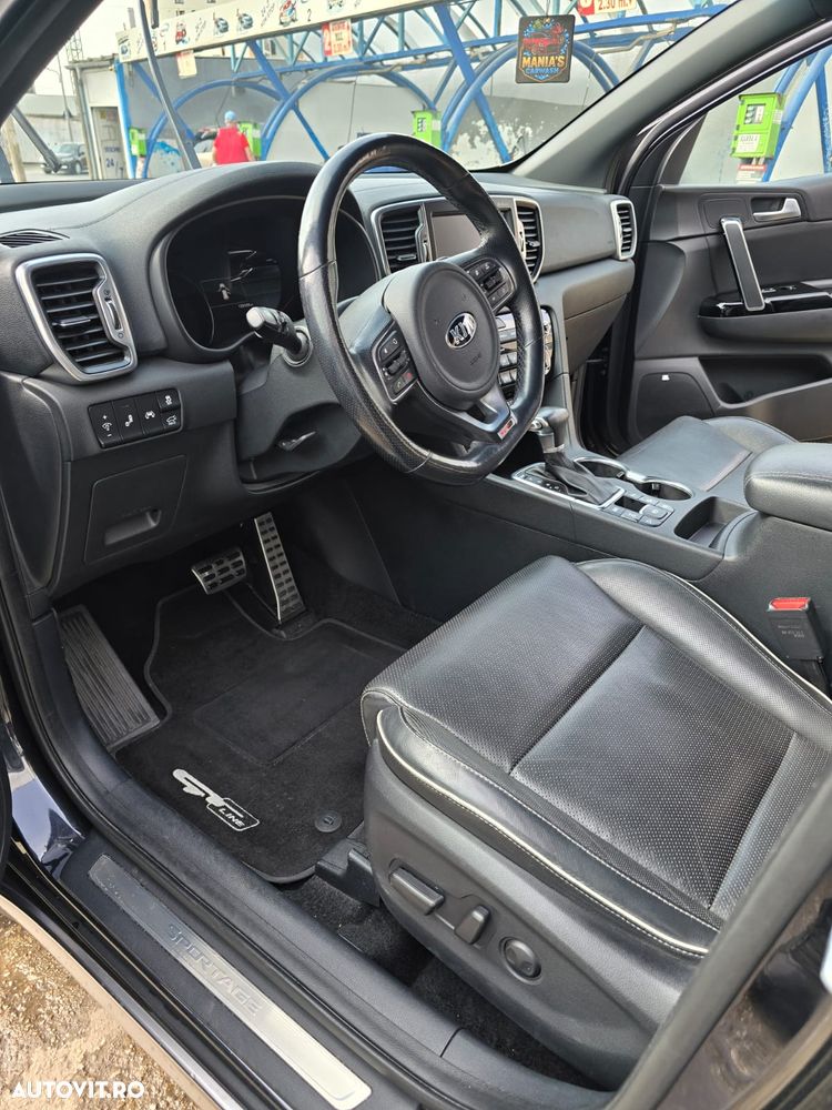 Kia Sportage 2,0 CRDI AWD Aut. GT Line - 4