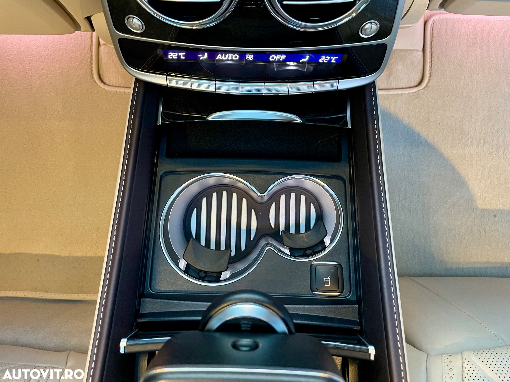 Mercedes-Benz S 560 L 4Matic 9G-TRONIC - 33