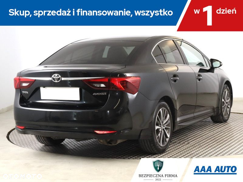 Toyota Avensis - 6