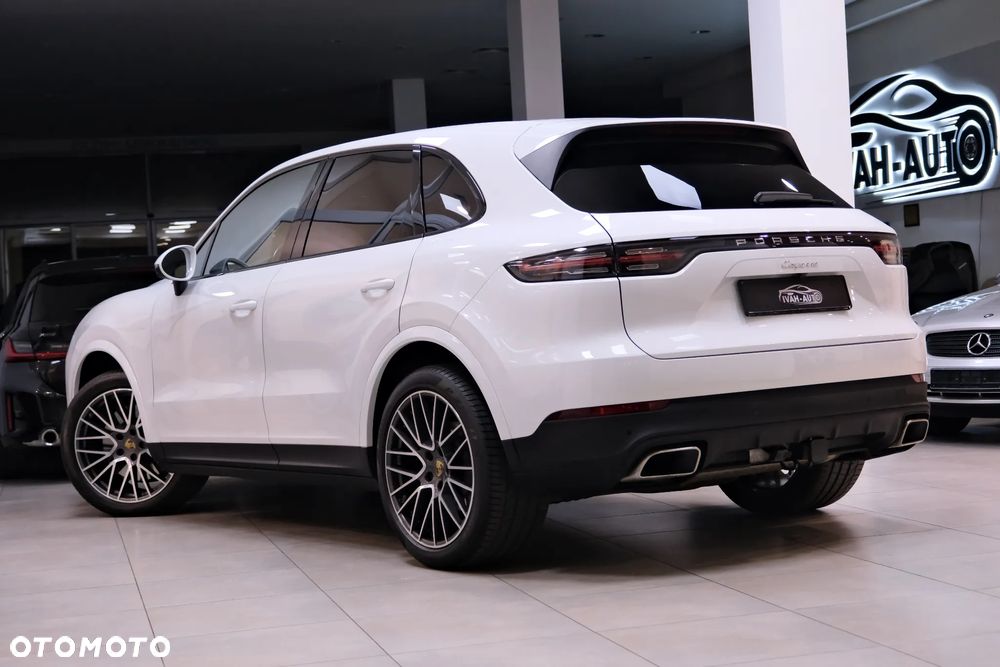 Porsche Cayenne - 18