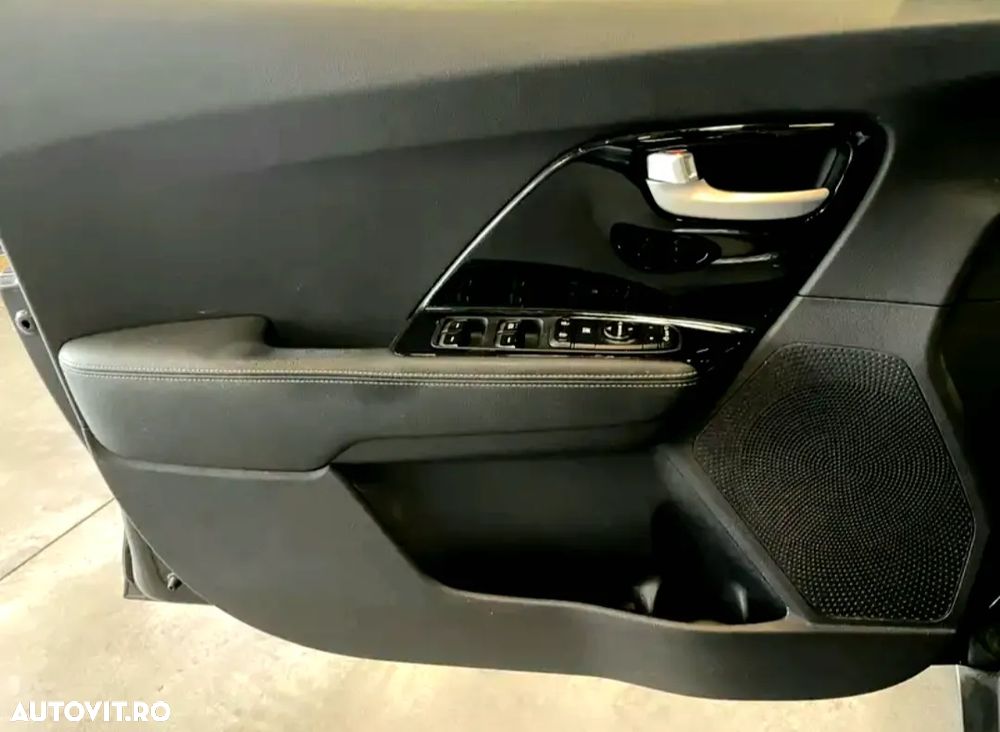 Kia Niro 1.6 GDI HEV 2WD OPF Aut. Edition 7 - 11