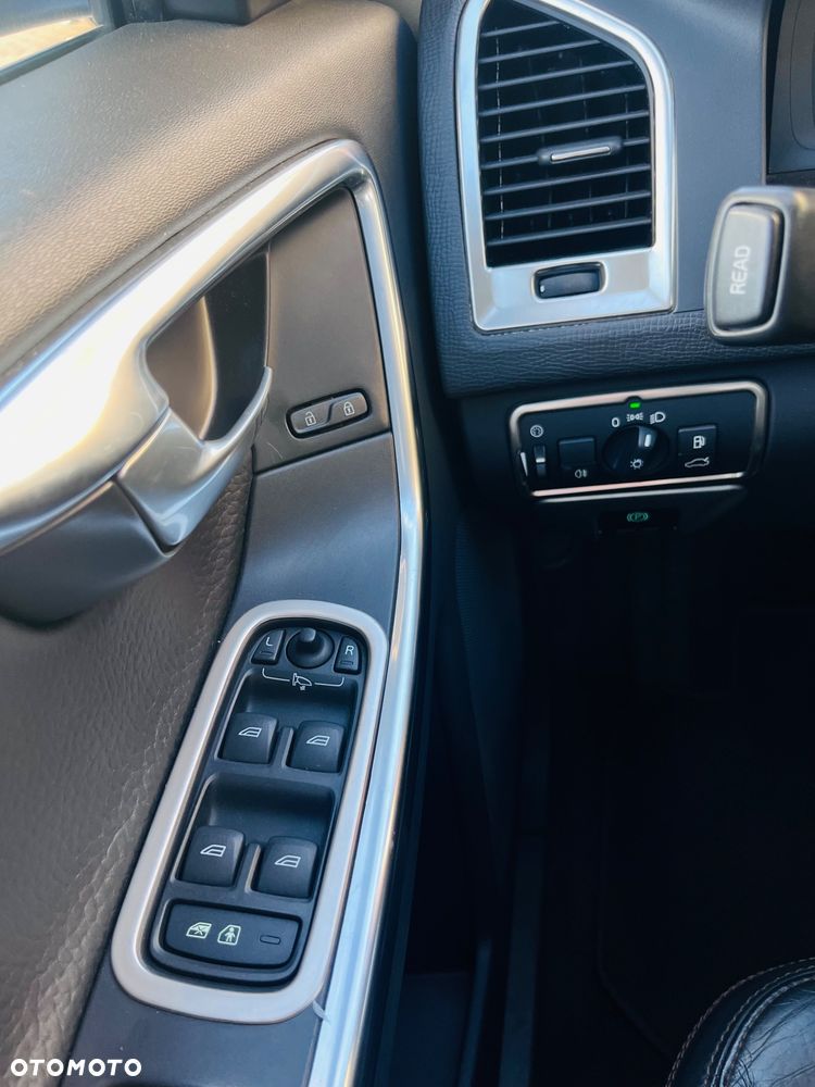 Volvo XC 60 - 23