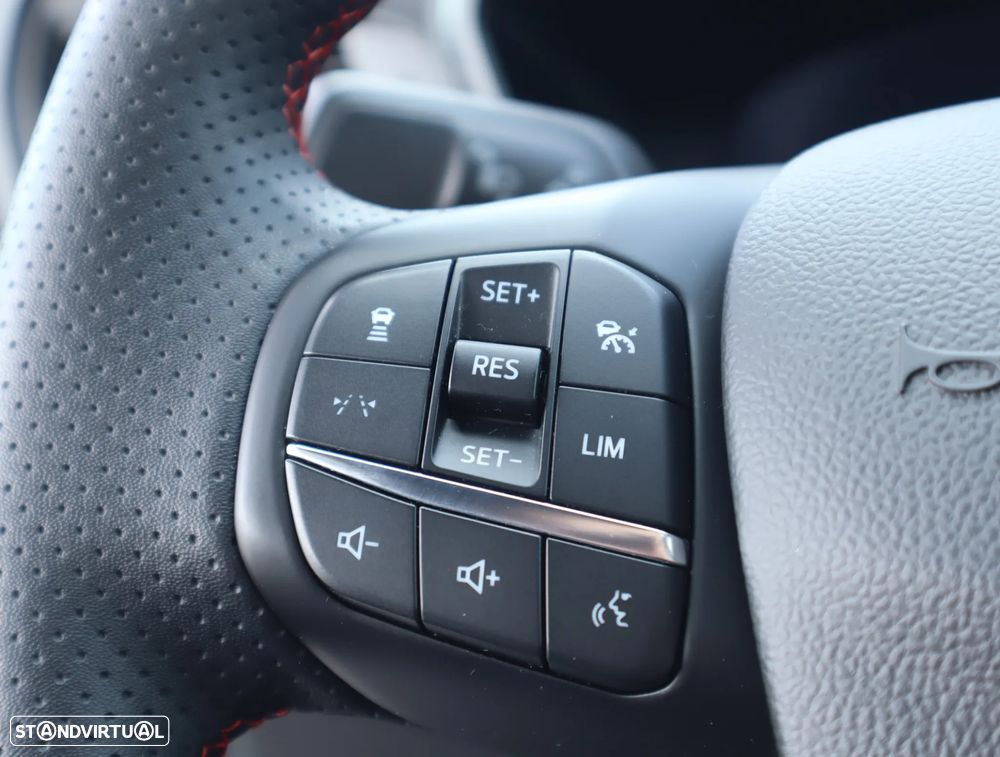 Ford Kuga 2.5 PHEV ST-Line X - 37