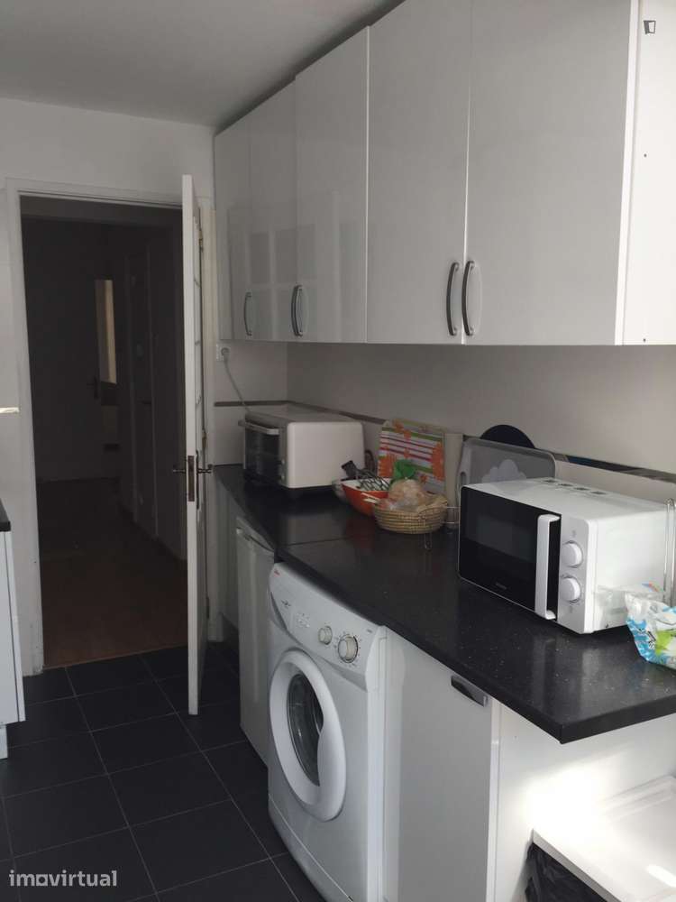 Quarto - localizado em Ajuda Lisbon - Grande imagem: 3/10