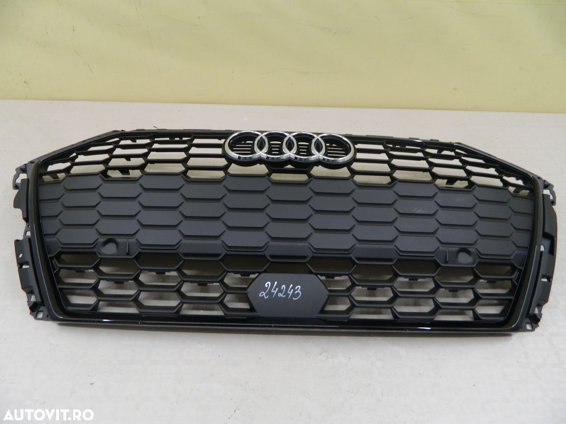 Grila radiator Audi A3 8Y  S-Line,2020, 2021, 2022, 2023, 2024, cod origine 8Y0853651B. - 3