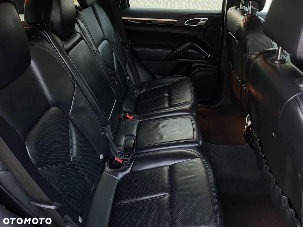 Porsche Cayenne S - 21