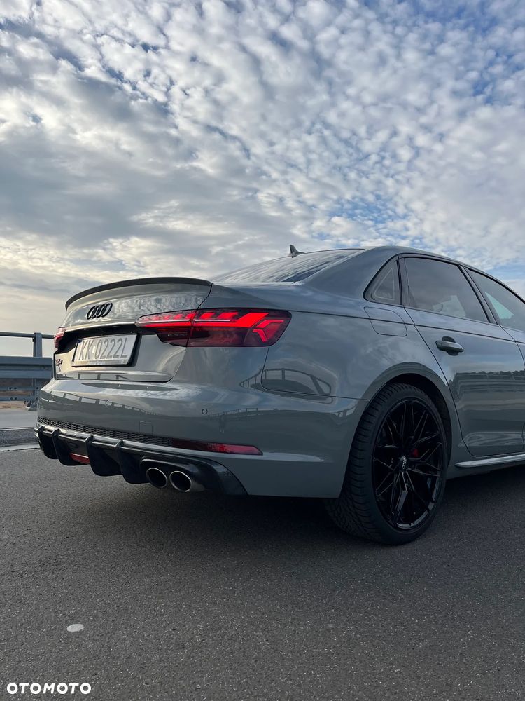 Audi S4 Limousine - 22