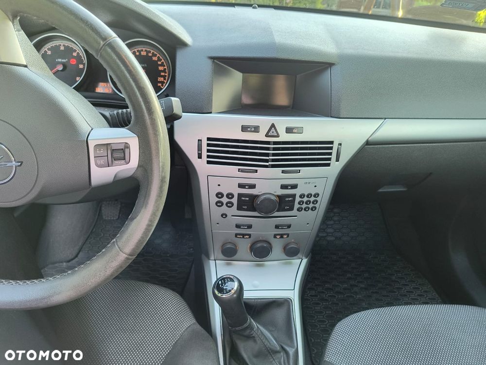 Opel Astra 1.3 CDTI Enjoy - 4