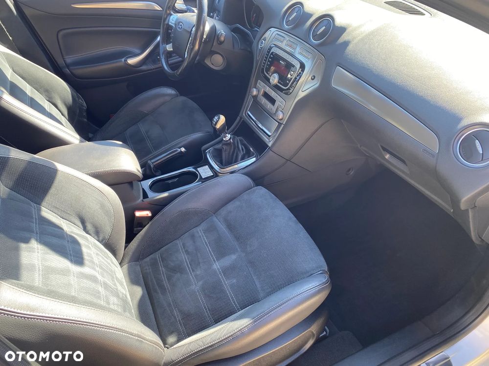 Ford Mondeo 2.0 TDCi Titanium - 33